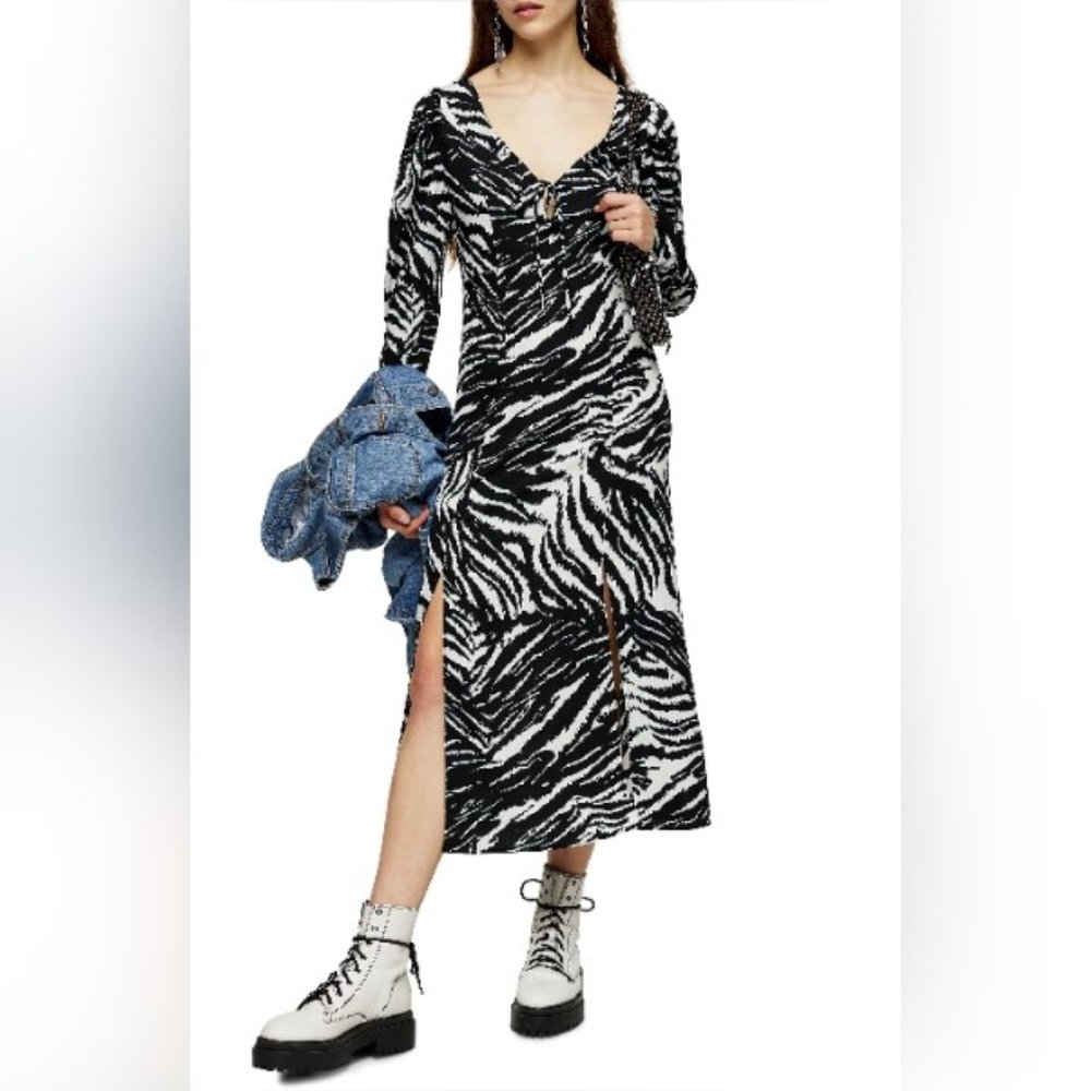 TOPSHOP Animal Print Ruched Long Sleeve Midi Dress